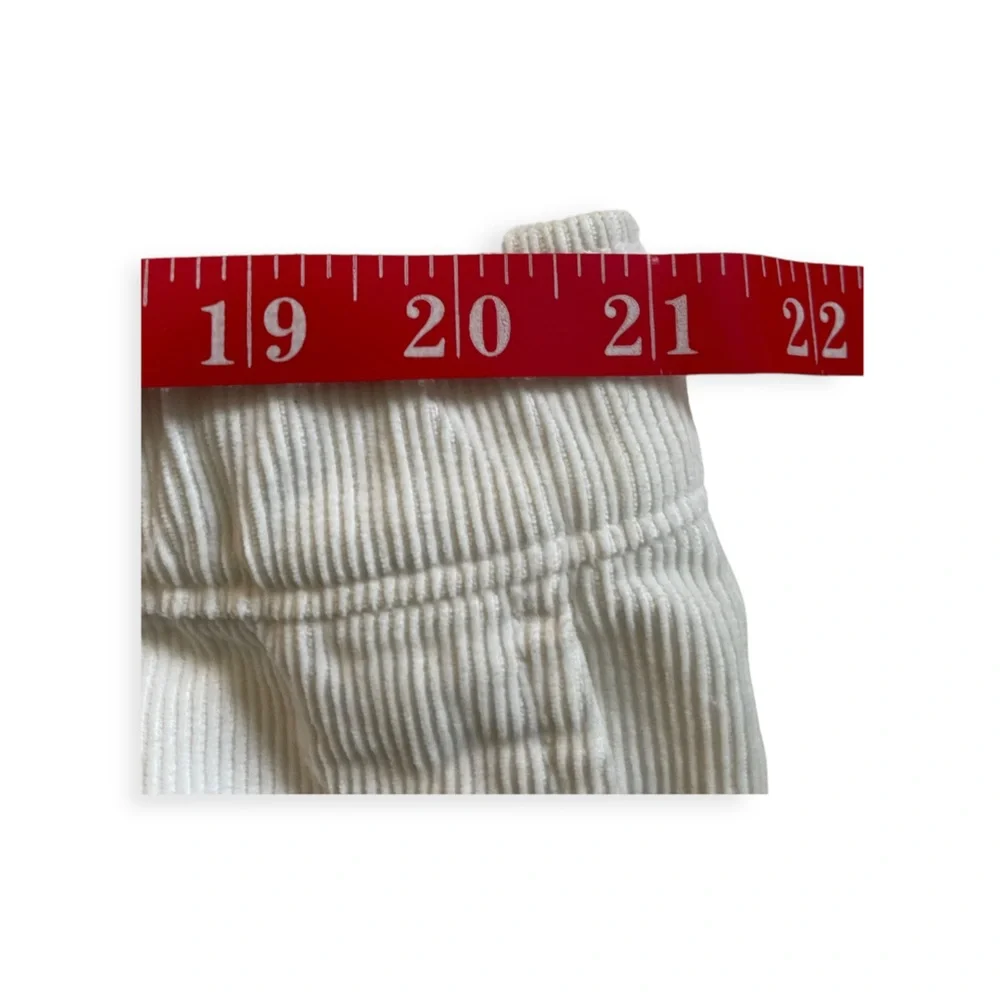 Size XL TALL Banana Republic white corduroy shorts